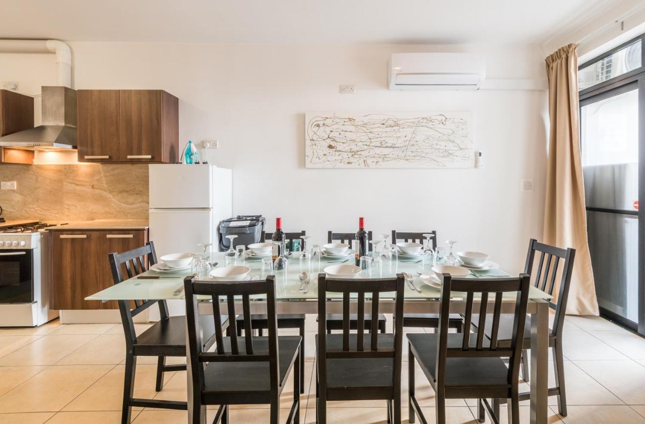 Seashells Apartments With Terrace, Just Off The Seafront In Bugibba - By Getawaysmalta San Pawl il-Baħar Extérieur photo