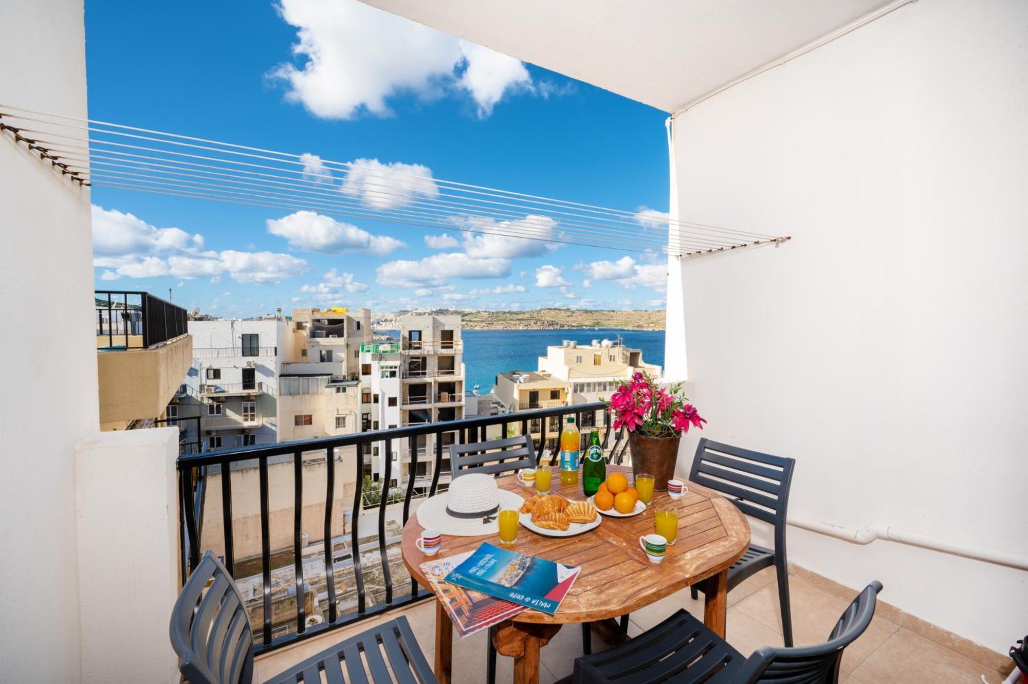 Seashells Apartments With Terrace, Just Off The Seafront In Bugibba - By Getawaysmalta San Pawl il-Baħar Extérieur photo