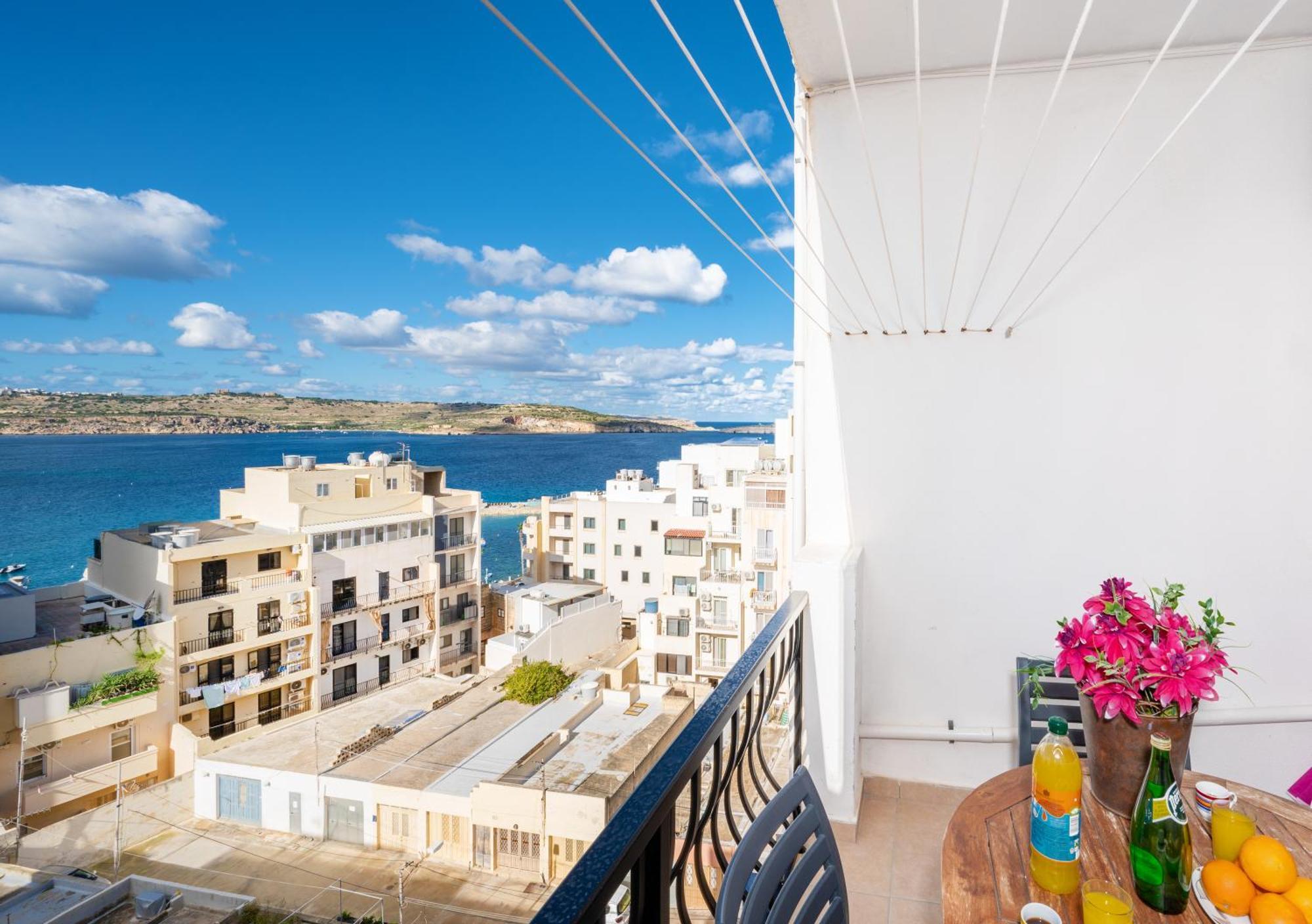Seashells Apartments With Terrace, Just Off The Seafront In Bugibba - By Getawaysmalta San Pawl il-Baħar Extérieur photo