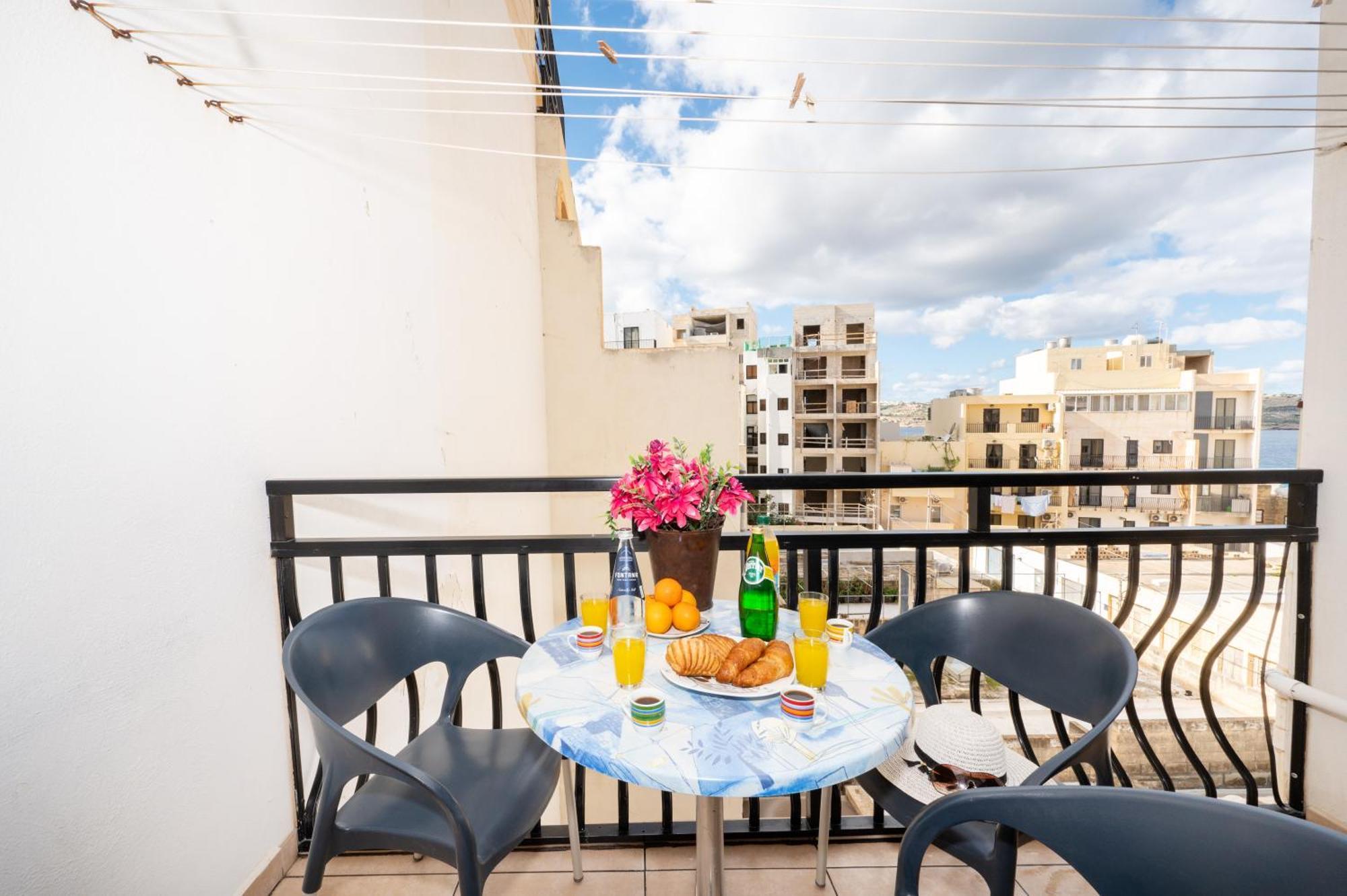 Seashells Apartments With Terrace, Just Off The Seafront In Bugibba - By Getawaysmalta San Pawl il-Baħar Extérieur photo