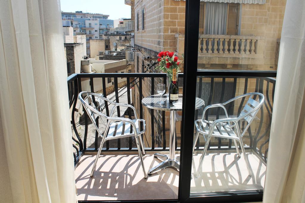 Seashells Apartments With Terrace, Just Off The Seafront In Bugibba - By Getawaysmalta San Pawl il-Baħar Chambre photo