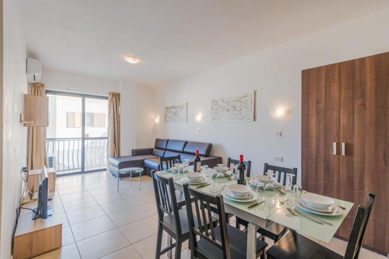 Seashells Apartments With Terrace, Just Off The Seafront In Bugibba - By Getawaysmalta San Pawl il-Baħar Extérieur photo