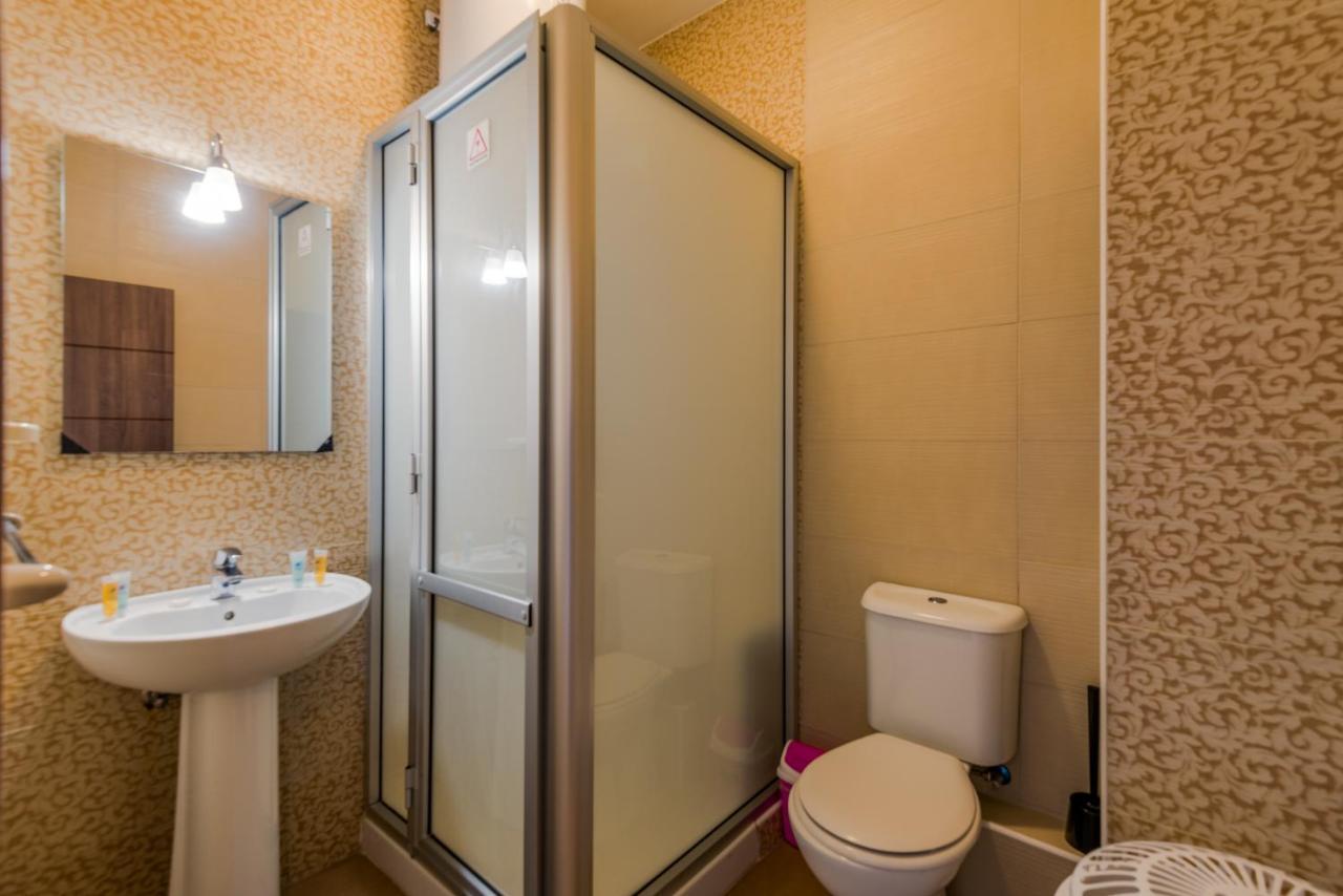 Seashells Apartments With Terrace, Just Off The Seafront In Bugibba - By Getawaysmalta San Pawl il-Baħar Extérieur photo
